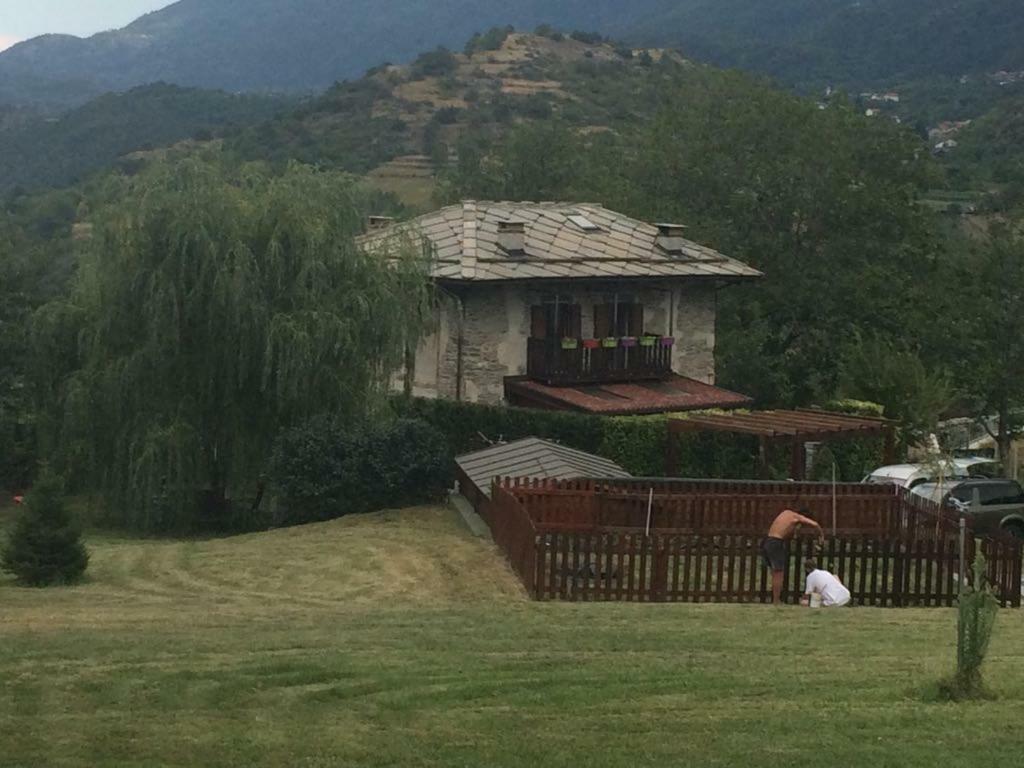 B&B Beauregard Villaretto Bagian luar foto