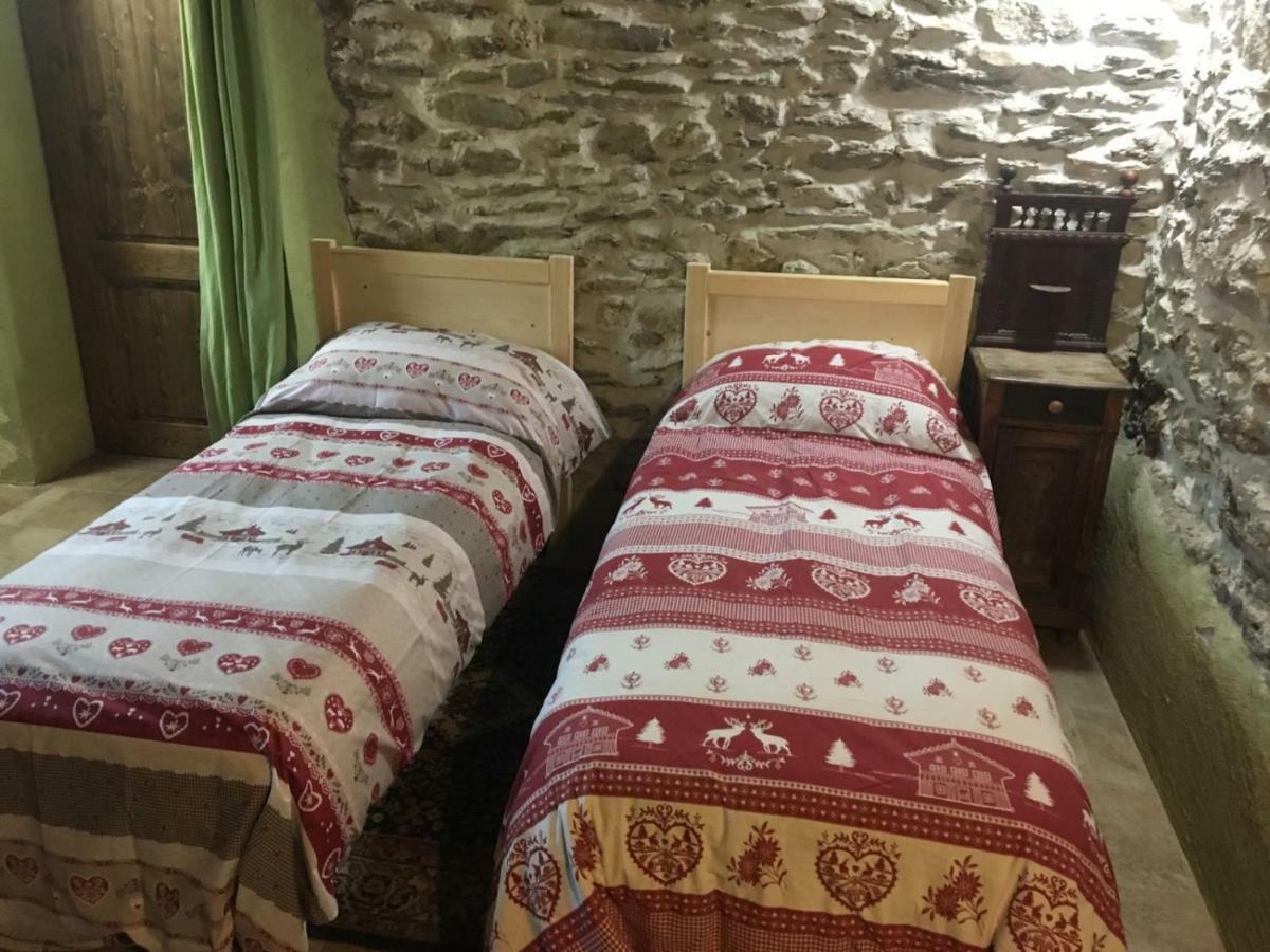 B&B Beauregard Villaretto Bagian luar foto
