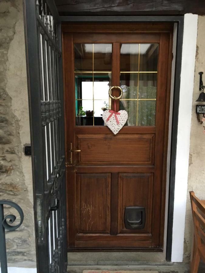B&B Beauregard Villaretto Bagian luar foto